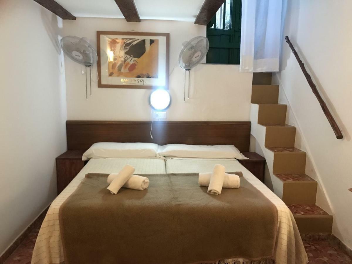 Casa De Huespedes La Pena 2*